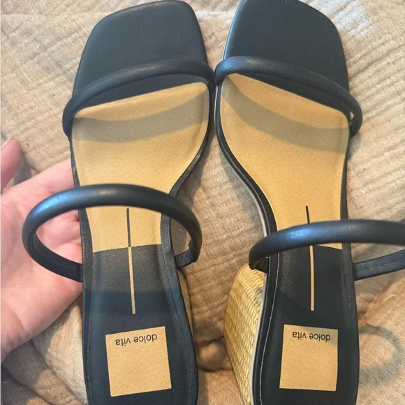 Dolce Vita Black Women's Sandals - Picture 2 of 4